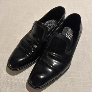 SALVATORE FERRAGAMO BLACK TUXEDO SHOES **FITS LIKE 8** - SIZE 7.5